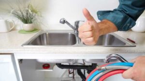 thông tắc bồn rửa bát