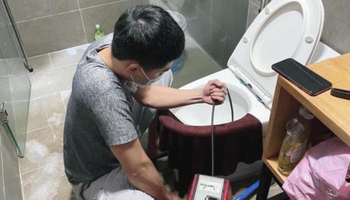 Thông bồn cầu Huế